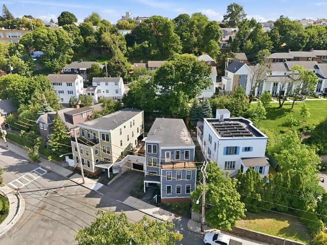 18-20 Crestway Rd PH5, Boston, MA 02128