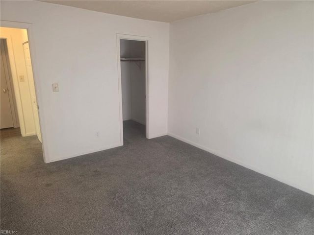 535 Pineland Cir Apt 302, Newport News, VA 23602