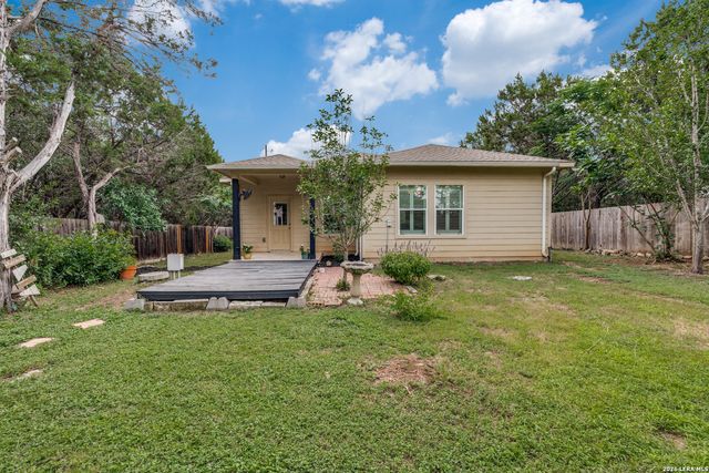 422 Weatherby Dr, Spring Branch, TX 78070