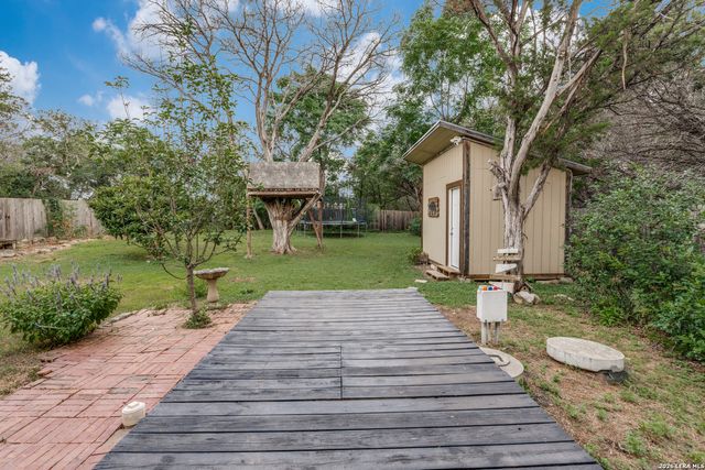 422 Weatherby Dr, Spring Branch, TX 78070