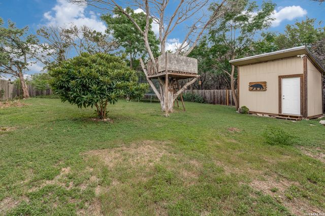 422 Weatherby Dr, Spring Branch, TX 78070