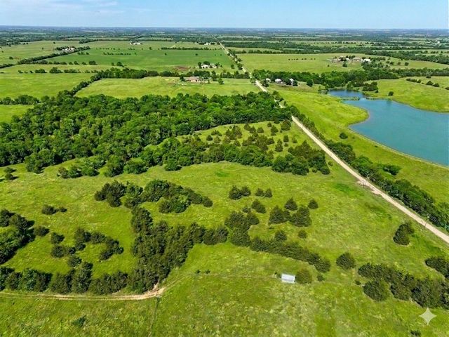 1967 County Road 2935 Road, Dodd City, TX 75438