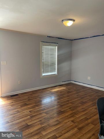 35 JUDGES CT, Inwood, WV 25428