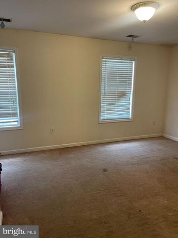 35 JUDGES CT, Inwood, WV 25428