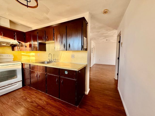 115 W Sqantum 607, Quincy, MA 02171