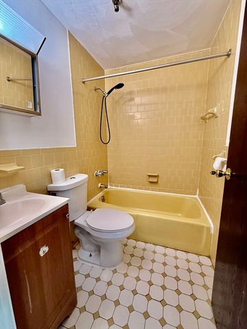 115 W Sqantum 607, Quincy, MA 02171