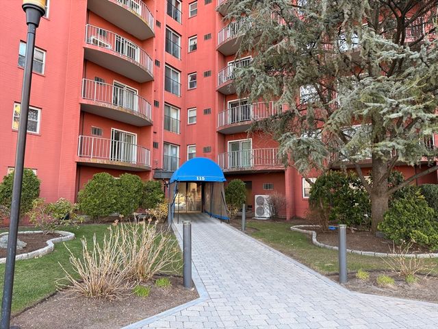 115 W Sqantum 607, Quincy, MA 02171