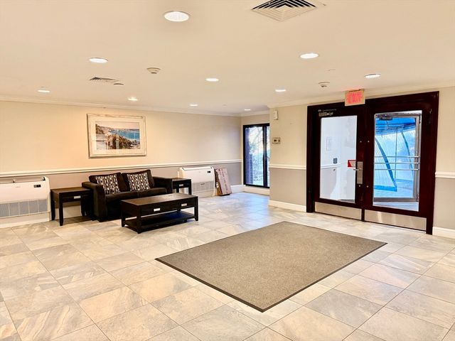 115 W Sqantum 607, Quincy, MA 02171