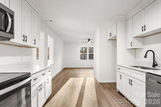 220 Valleybrook Lane, Troutman, NC 28166