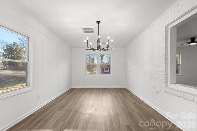 220 Valleybrook Lane, Troutman, NC 28166