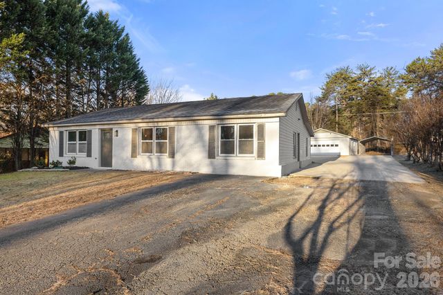 220 Valleybrook Lane, Troutman, NC 28166