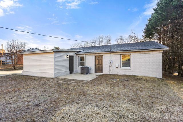 220 Valleybrook Lane, Troutman, NC 28166