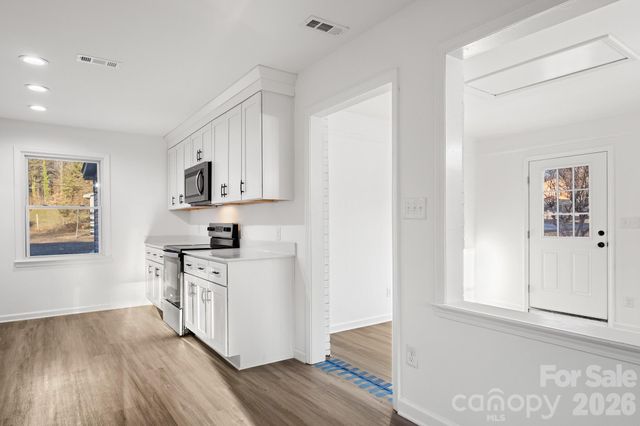 220 Valleybrook Lane, Troutman, NC 28166