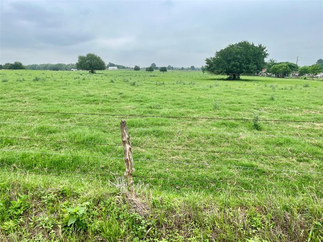 5.556 acres Farris Lane LN, Smithville, TX 78957