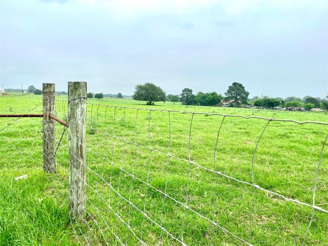 5.556 acres Farris Lane LN, Smithville, TX 78957