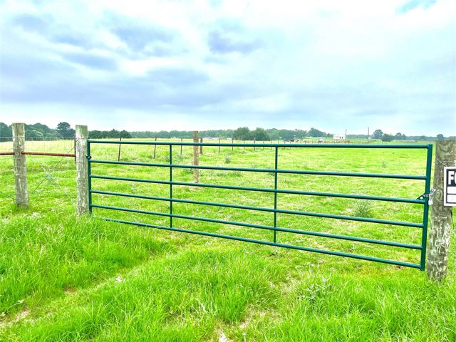 5.556 acres Farris Lane LN, Smithville, TX 78957