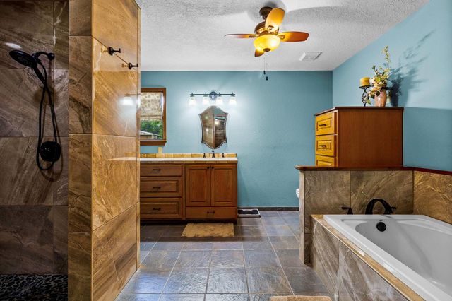 1109 Soda Loop E, Livingston, TX 77351