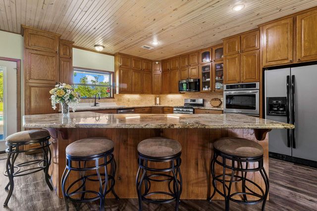 1109 Soda Loop E, Livingston, TX 77351