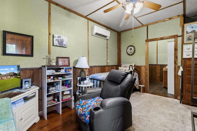 1109 Soda Loop E, Livingston, TX 77351