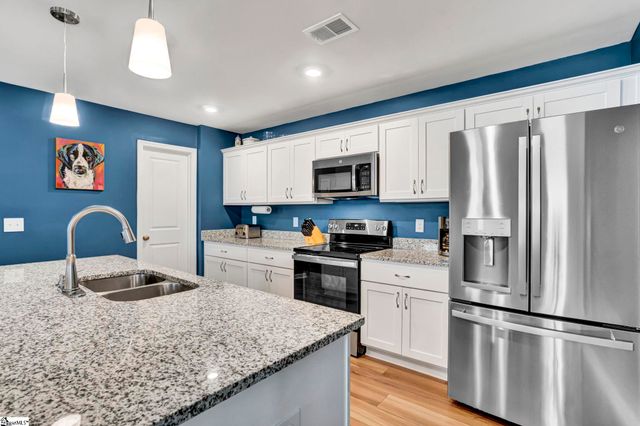 404 Anna Gray Circle, Easley, SC 29640