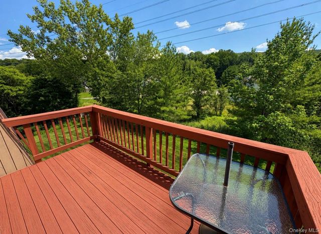 376 Richard Court, Pomona, NY 10970