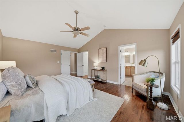 1676 W Highview Drive, Arnold, MO 63010