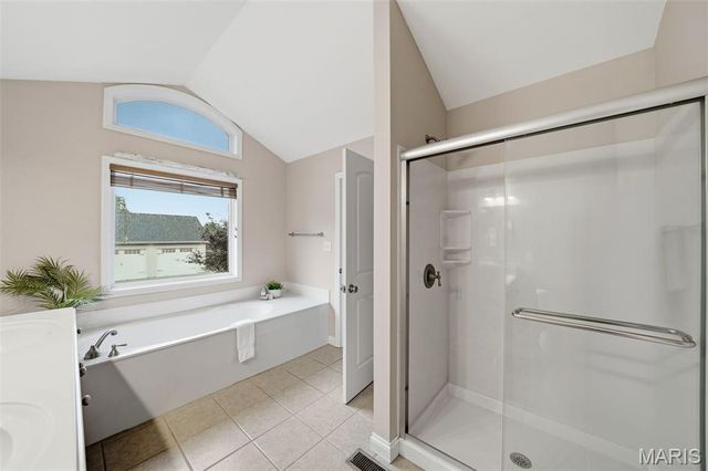 1676 W Highview Drive, Arnold, MO 63010