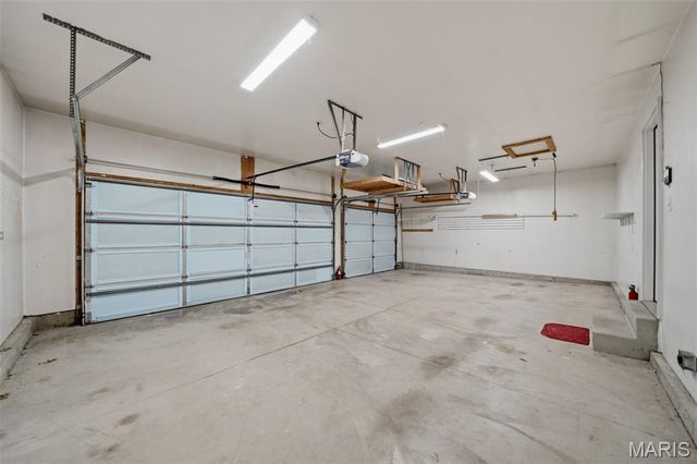 1676 W Highview Drive, Arnold, MO 63010
