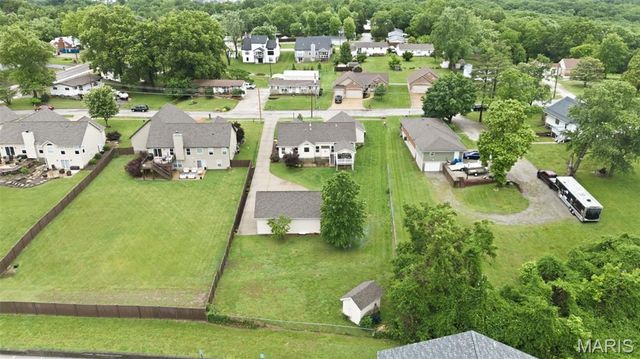 1676 W Highview Drive, Arnold, MO 63010