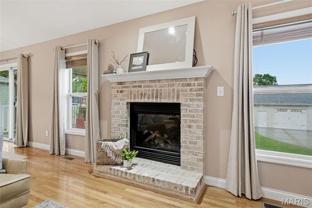 1676 W Highview Drive, Arnold, MO 63010
