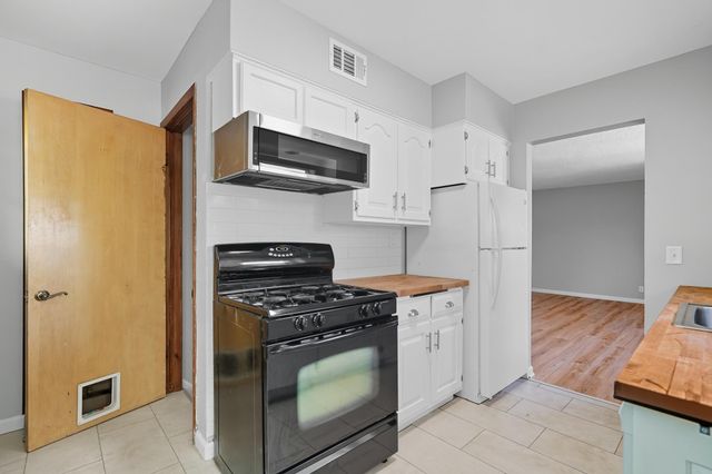 4826 Idaho Avenue N, Crystal, MN 55428