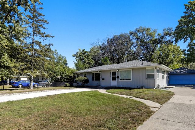 4826 Idaho Avenue N, Crystal, MN 55428