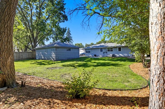 4826 Idaho Avenue N, Crystal, MN 55428