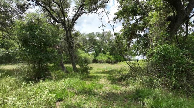 2003 Oakridge Road, Weimar, TX 78962