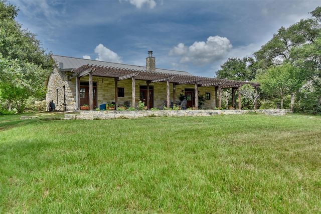 2003 Oakridge Road, Weimar, TX 78962