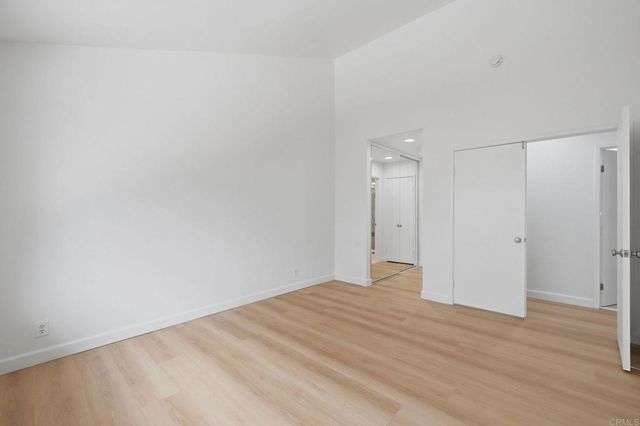 8210 Caminito Modena, La Jolla, CA 92037