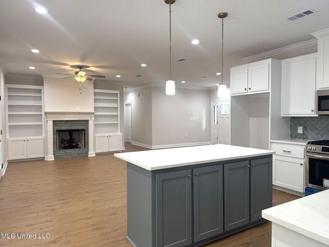 100 N Temple Road Road, Natchez, MS 39120