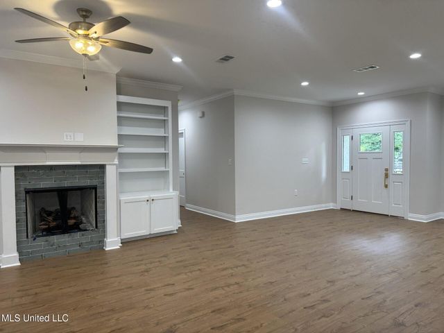 100 N Temple Road Road, Natchez, MS 39120