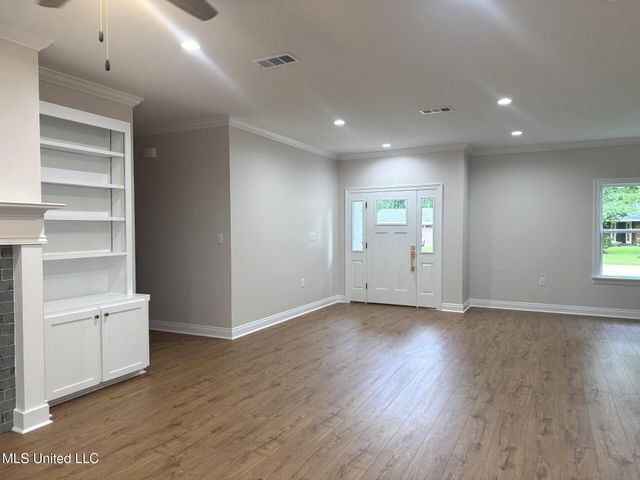 100 N Temple Road Road, Natchez, MS 39120