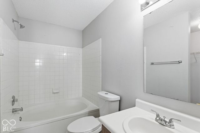 2489 Harvest Moon Drive, Greenwood, IN 46143