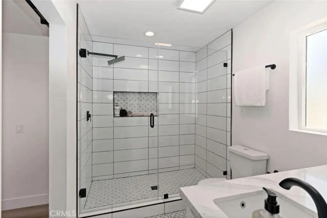 1050 S Plymouth, Los Angeles, CA 90019