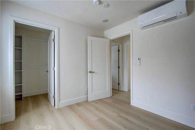 1050 S Plymouth, Los Angeles, CA 90019