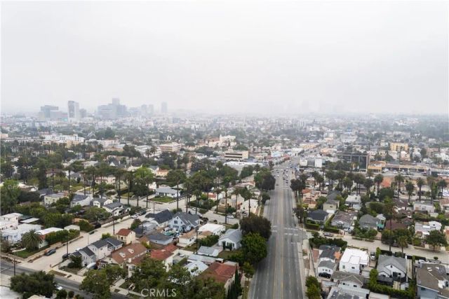 1050 S Plymouth, Los Angeles, CA 90019