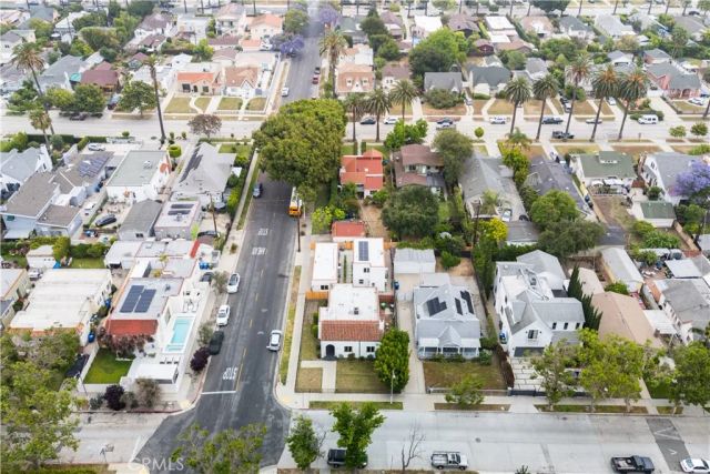 1050 S Plymouth, Los Angeles, CA 90019