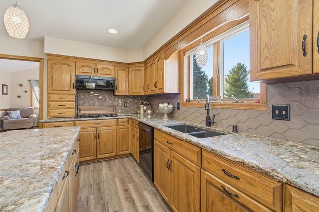 N5122 SUMMIT DRIVE, Fond Du Lac, WI 54937