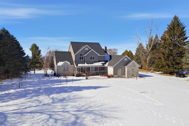 N5122 SUMMIT DRIVE, Fond Du Lac, WI 54937