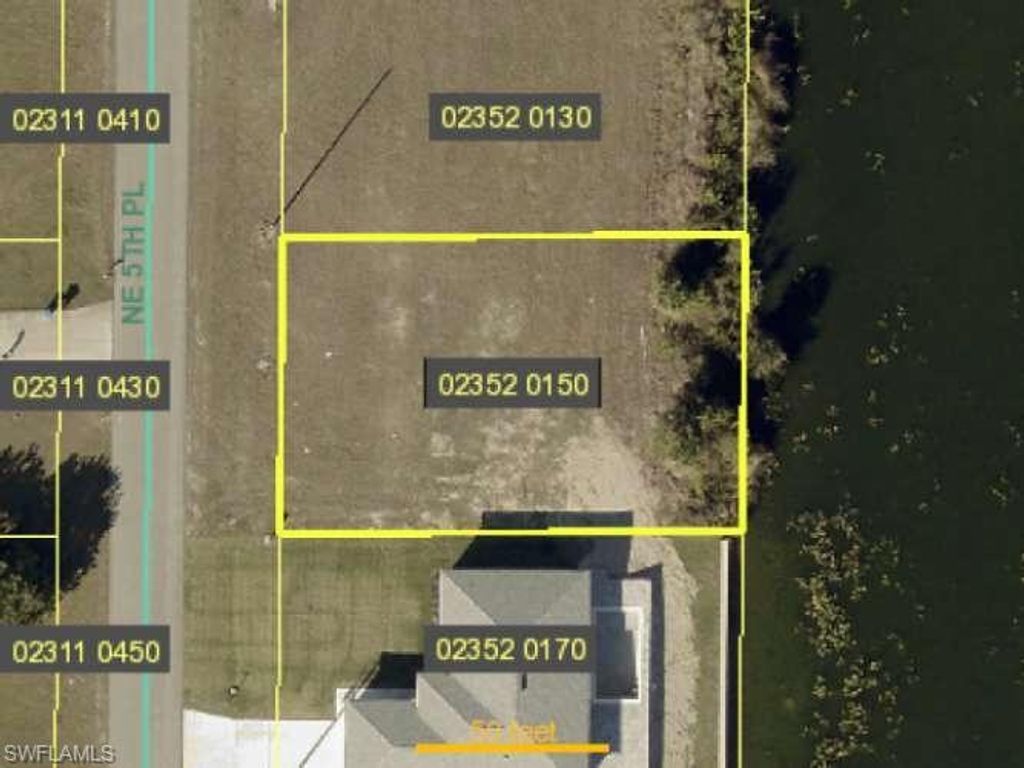 2613 NE 5th PL, Cape Coral, FL 33909
