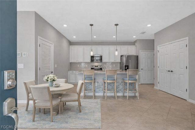 1141 S Town And River DR, Fort Myers, FL 33919