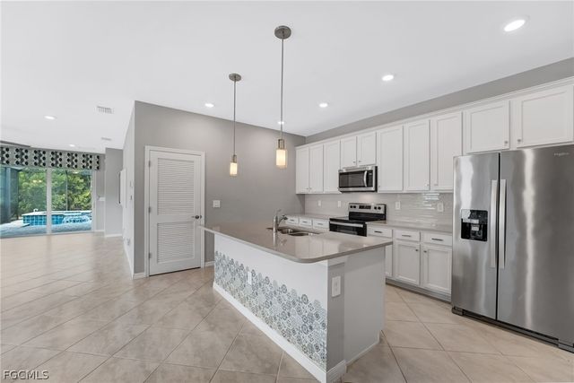 1141 S Town And River DR, Fort Myers, FL 33919