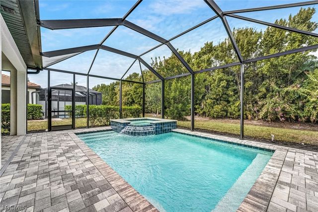 1141 S Town And River DR, Fort Myers, FL 33919